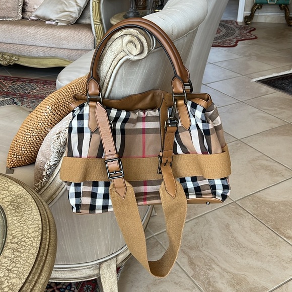 Burberry Brecon House Check Tote Bag - Picture 2 of 16